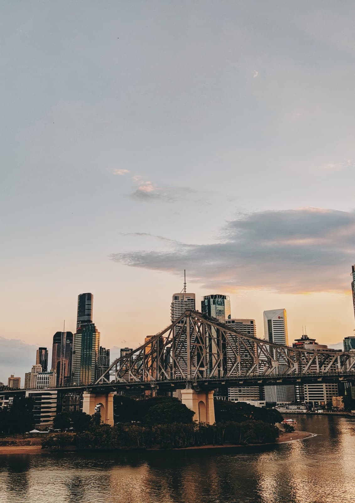 The Story Bridge and Brisbane CBD at dusk